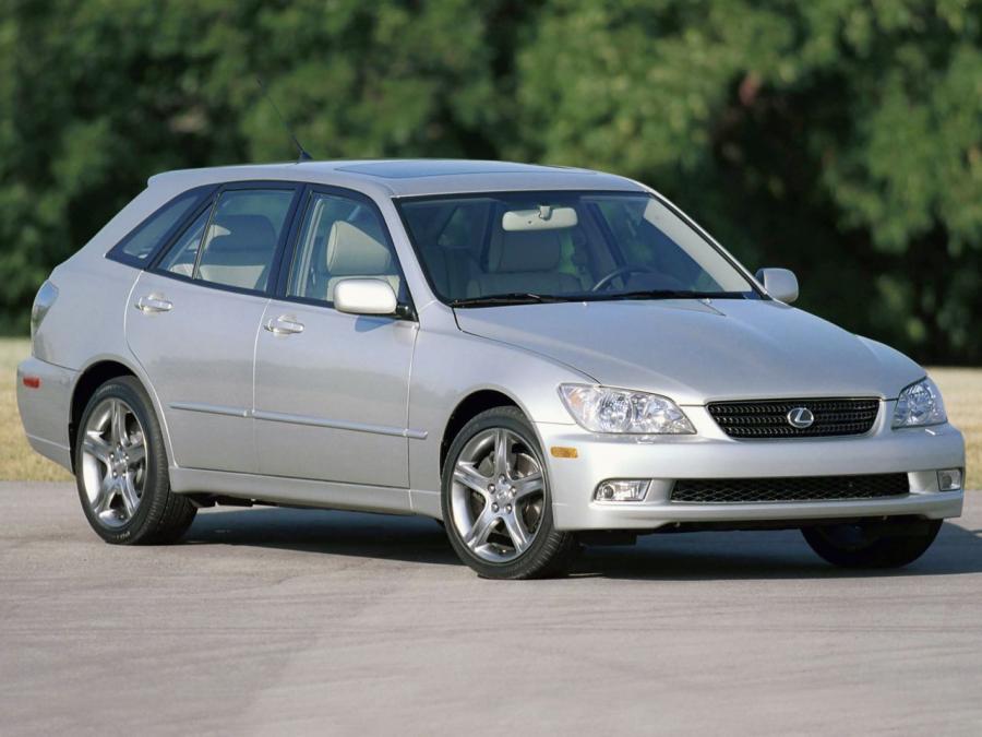  Lexus IS300 SportCross 2001 года  (фото 9 из 12)
